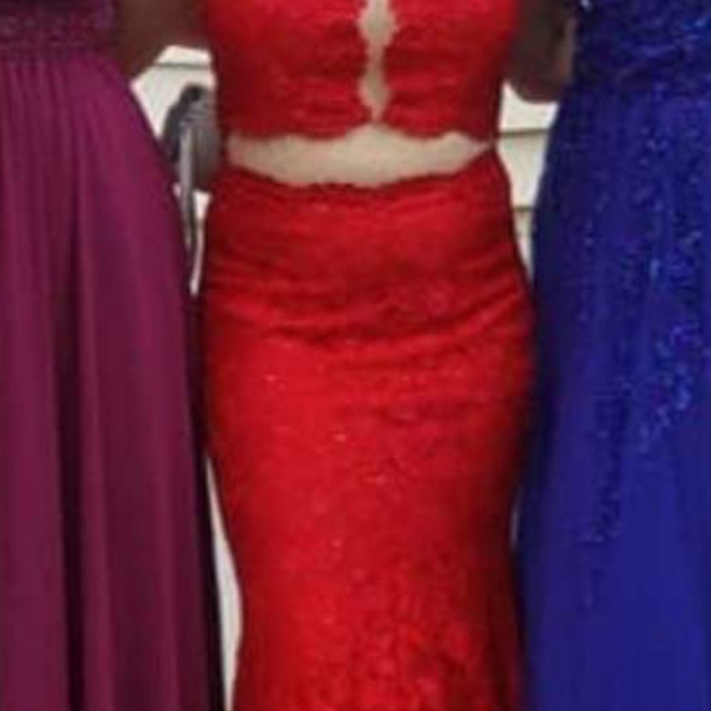Prom dress - Picture 4 of 8